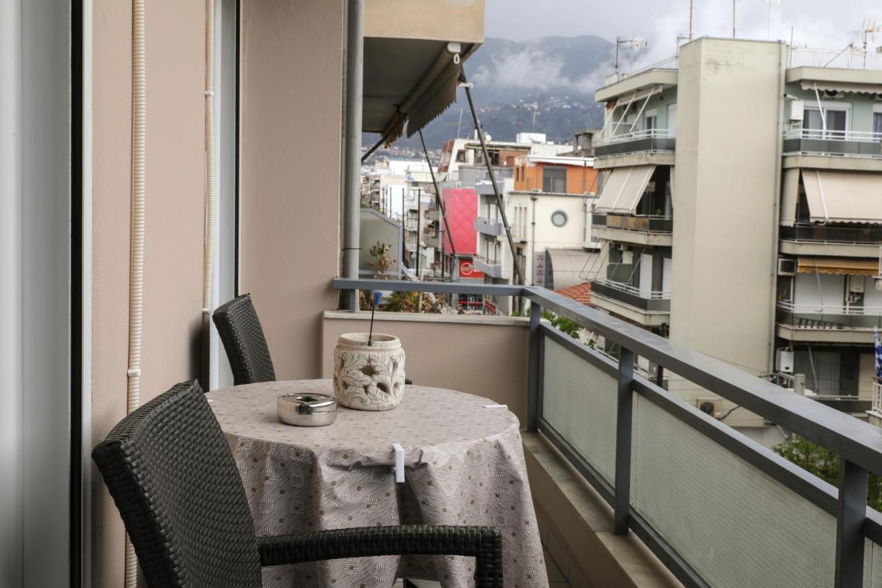 Stay Here - Διαμέρισμα Στο Κέντρο Του Βόλου Volos Exterior photo