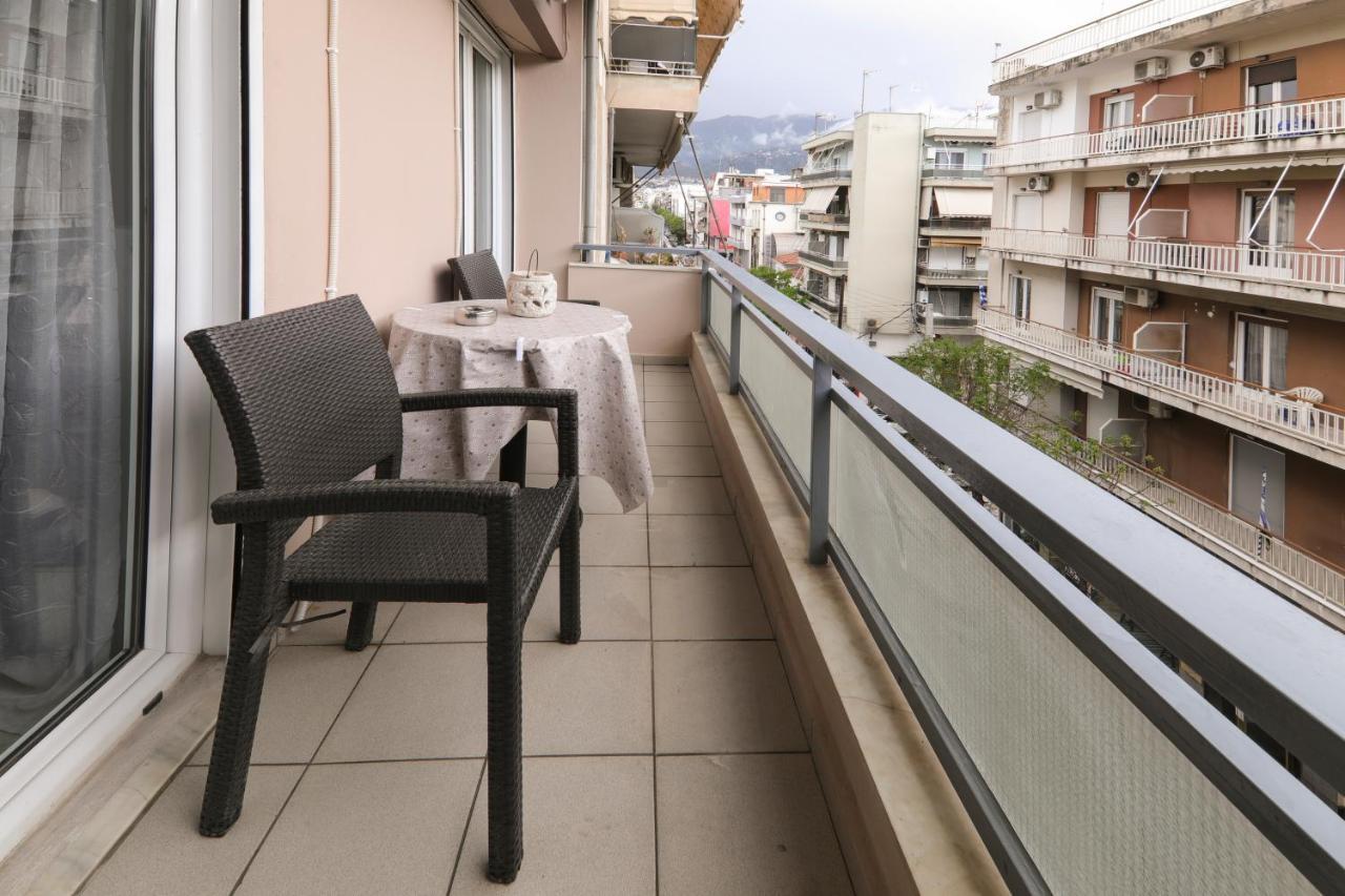 Stay Here - Διαμέρισμα Στο Κέντρο Του Βόλου Volos Exterior photo